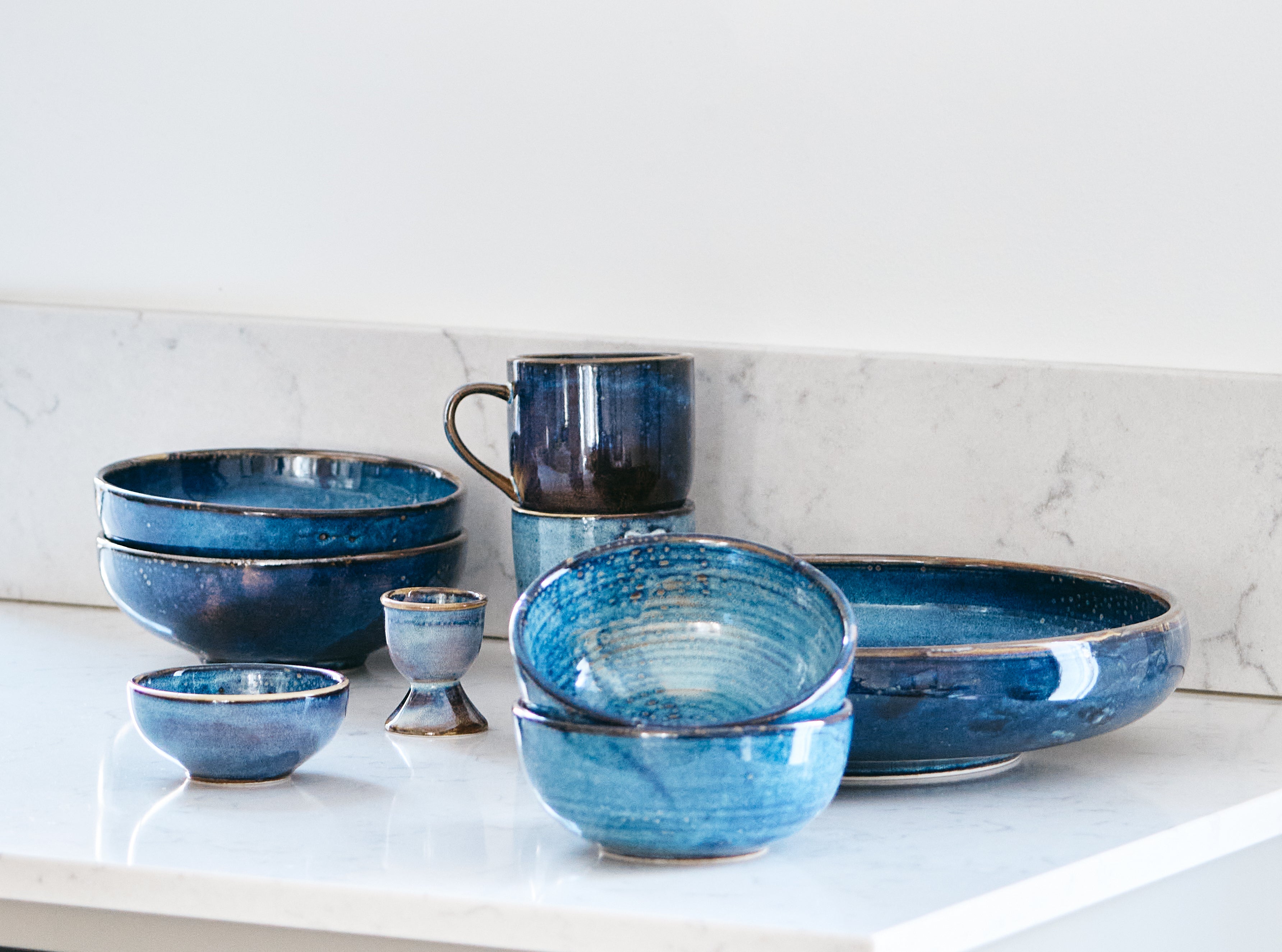 Space dyb tallerken, blå - Ø22 cm.